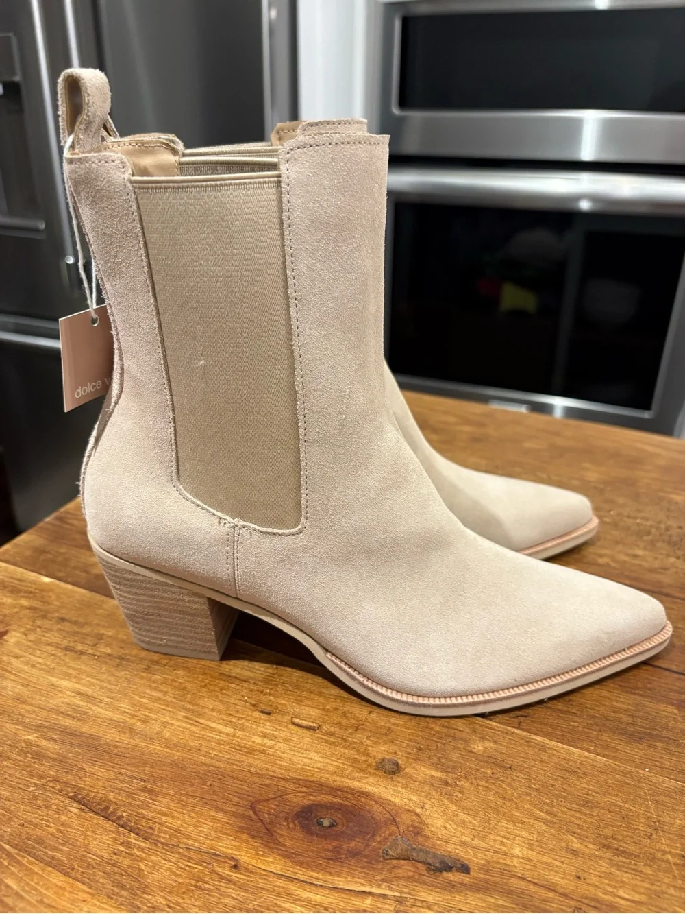 Women’s New Dolce Vita Shadie H2O boots size 7.5